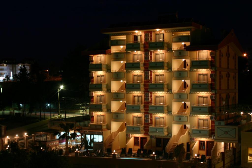 Side Best Hotel Exterior photo